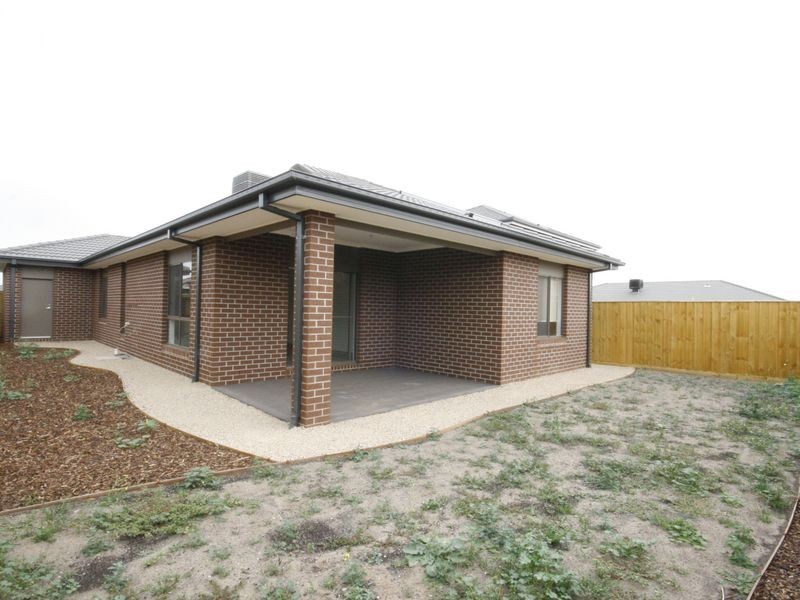 13 Chamberlain Way, Hoppers Crossing VIC 3029