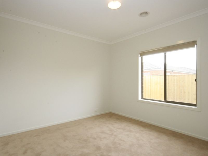 13 Chamberlain Way, Hoppers Crossing VIC 3029