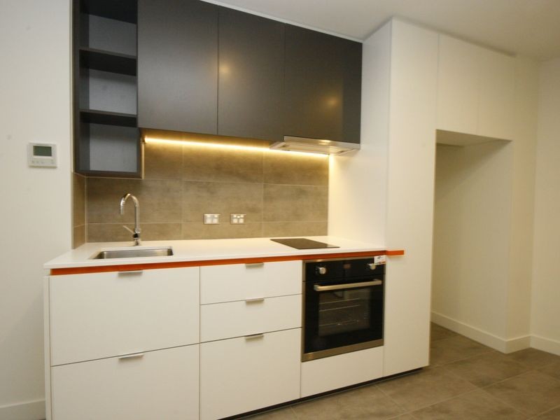 402/28 Bouverie St, Carlton VIC 3053