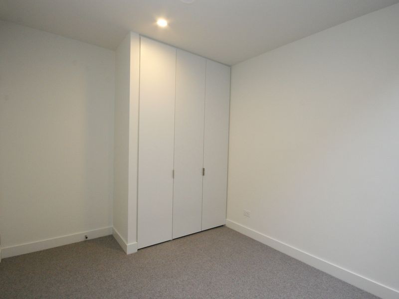 402/28 Bouverie St, Carlton VIC 3053