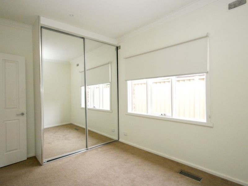 99 Seventh Avenue, Altona North VIC 3025