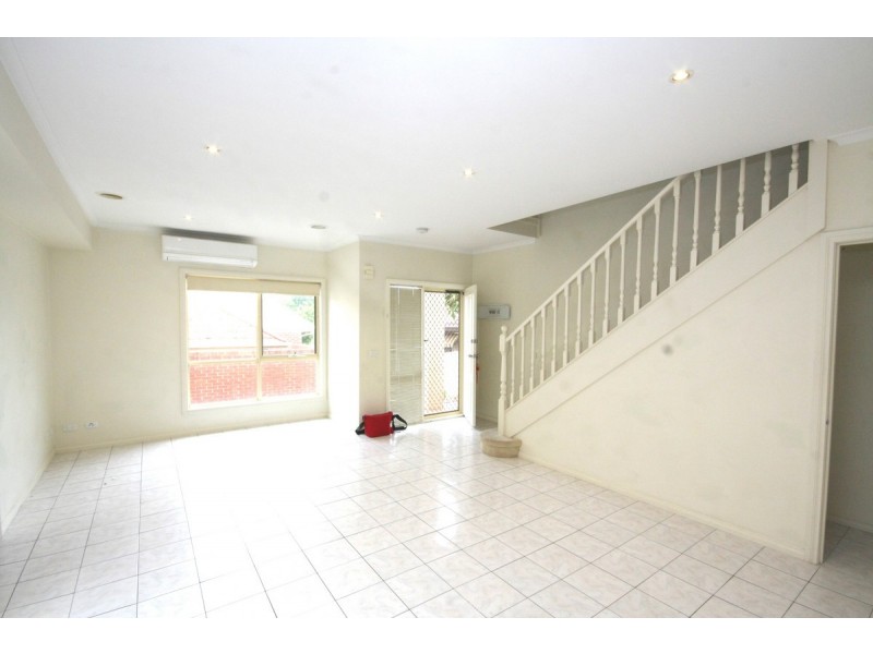 2/49 Northumberland, Pascoe Vale VIC 3044