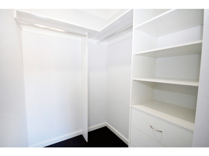 15 Sorrenberg Street, Point Cook VIC 3030