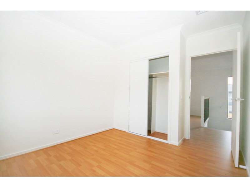 30 Bayvista Circuit, Point Cook VIC 3030