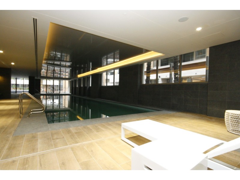 402/8 Station Street, Caulfield North VIC 3161