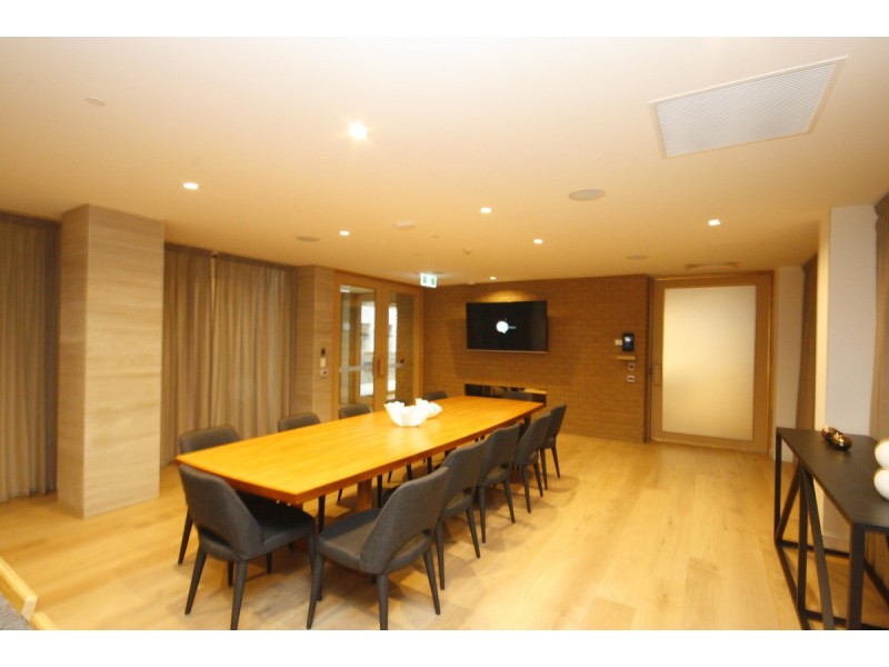 402/8 Station Street, Caulfield North VIC 3161