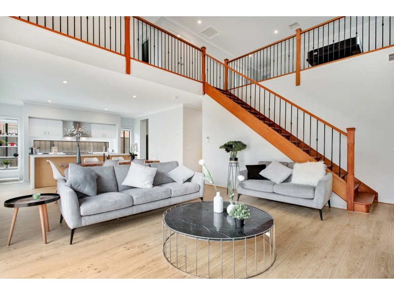 13 Chartwell Avenue, Truganina VIC 3029