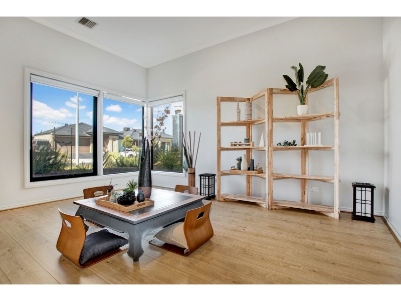 13 Chartwell Avenue, Truganina VIC 3029