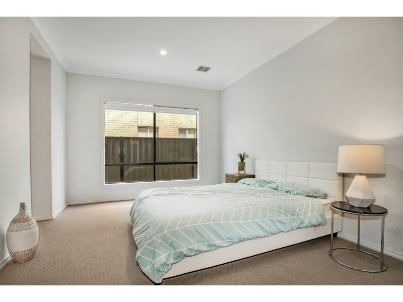 13 Chartwell Avenue, Truganina VIC 3029