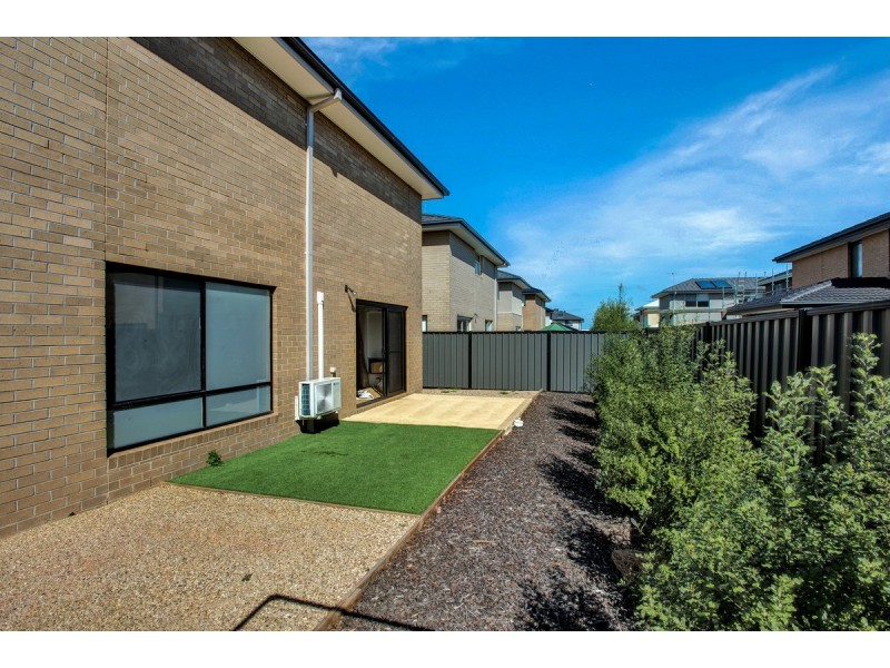 13 Chartwell Avenue, Truganina VIC 3029