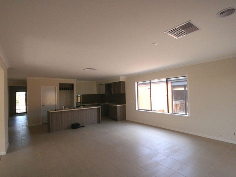 5 Corporate Drive, Point Cook VIC 3030
