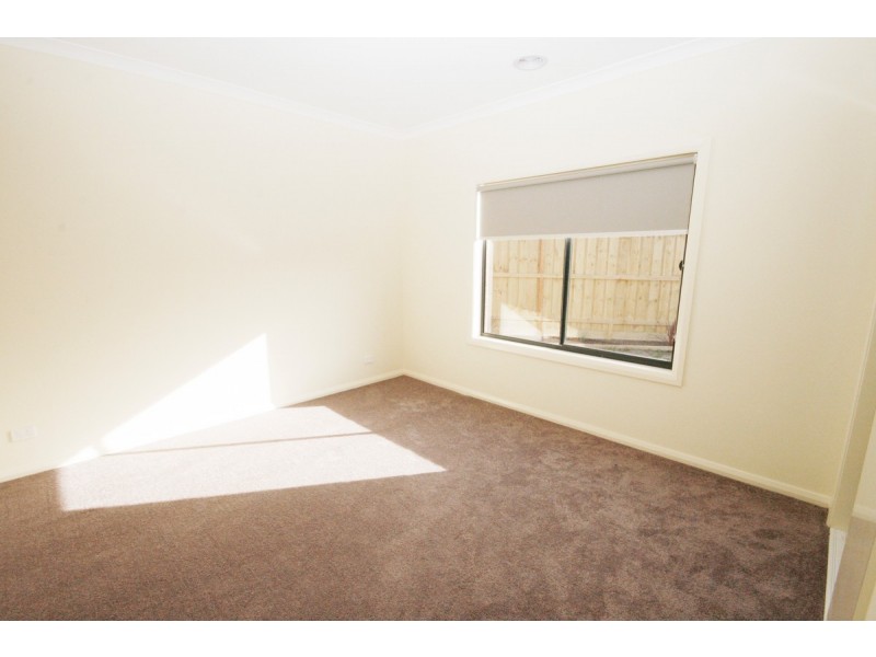 61 Bensonhurst Parade, Point Cook VIC 3030