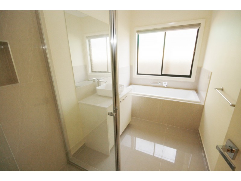 61 Bensonhurst Parade, Point Cook VIC 3030