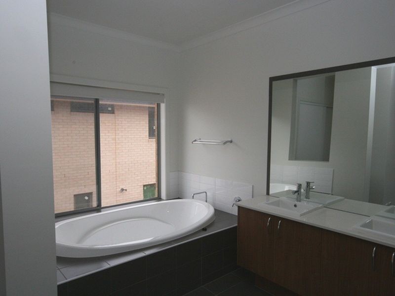 12 Solero Parade, Point Cook VIC 3030