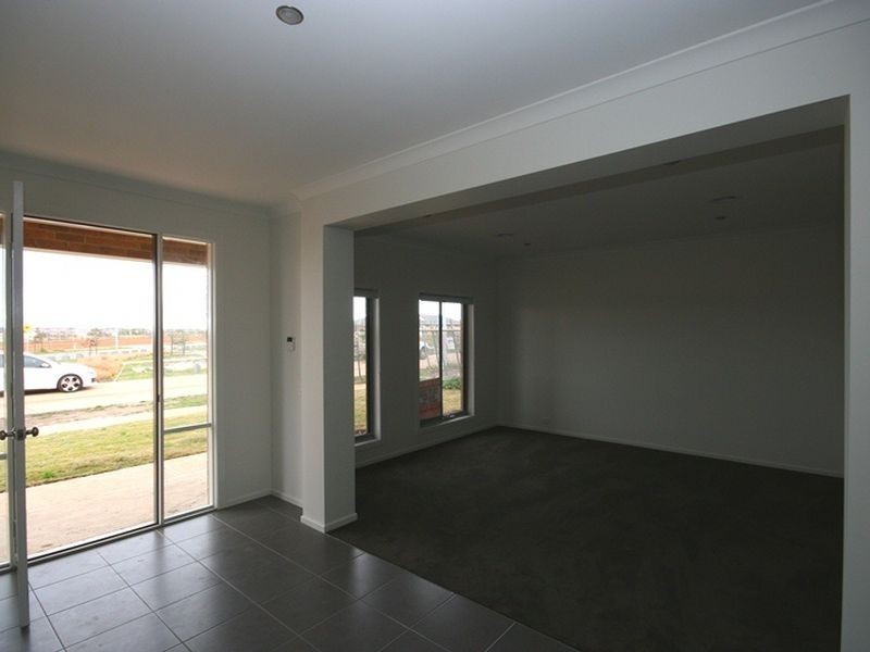 12 Solero Parade, Point Cook VIC 3030