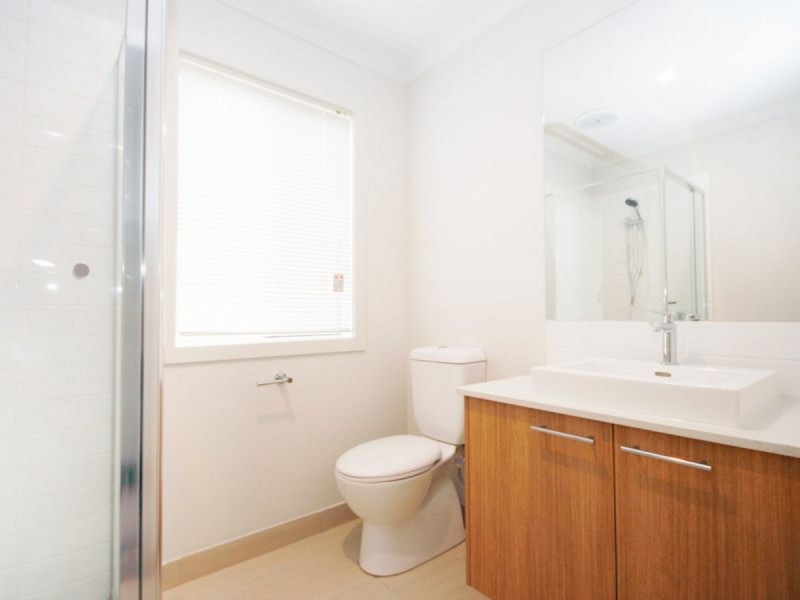 6 Flatbush Avenue, Point Cook VIC 3030