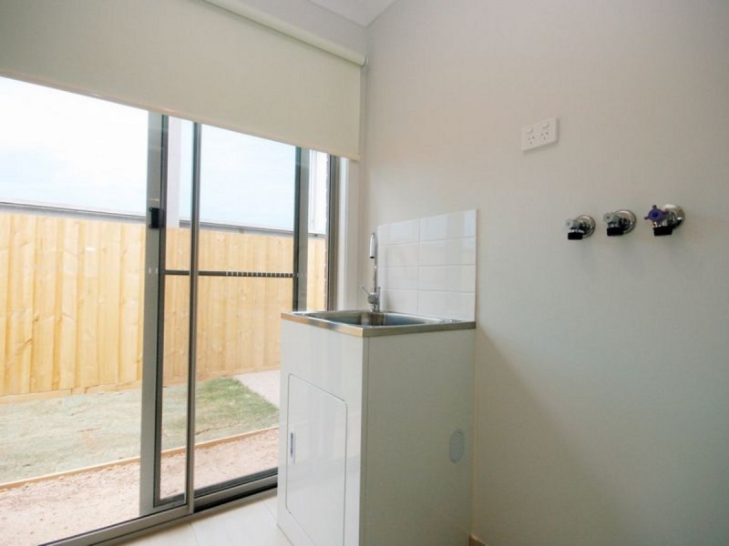 6 Flatbush Avenue, Point Cook VIC 3030