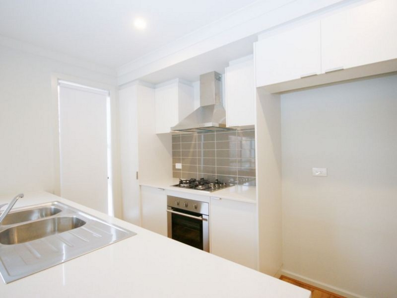 4 Living Crescent, Point Cook VIC 3030