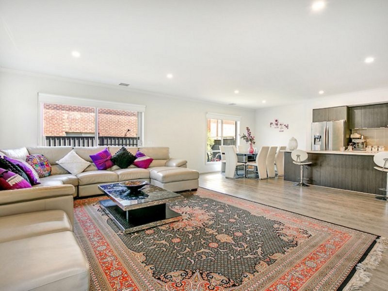 34 Monet Drive, Truganina VIC 3029