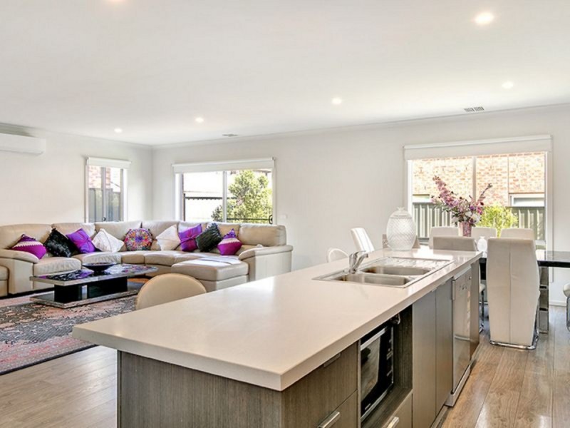 34 Monet Drive, Truganina VIC 3029