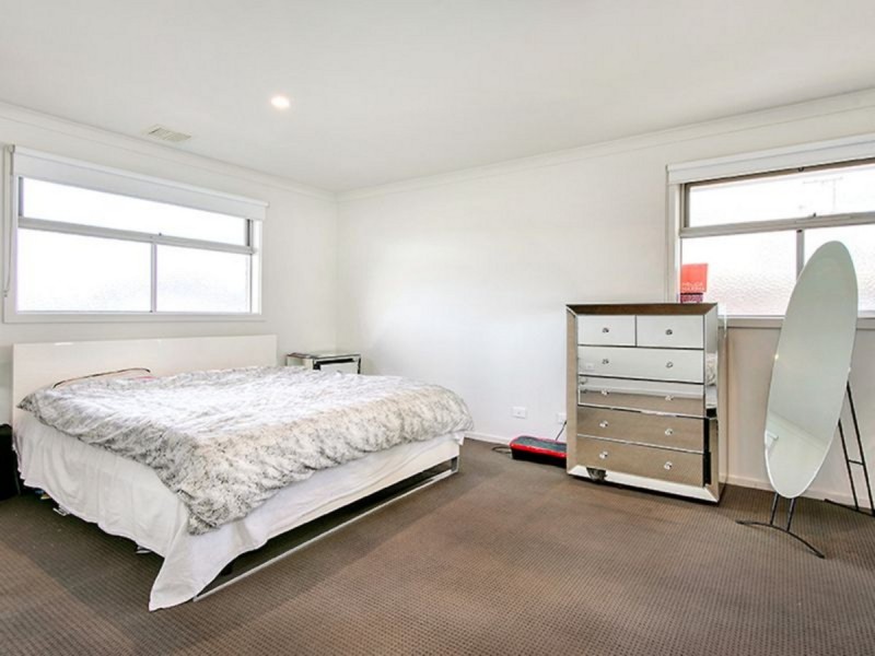 34 Monet Drive, Truganina VIC 3029