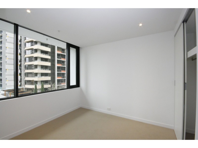 807/11 Rose Lane, Melbourne VIC 3000
