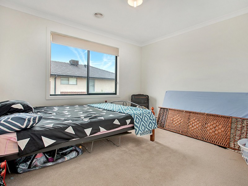 17 Malmaison Crescent, Truganina VIC 3029
