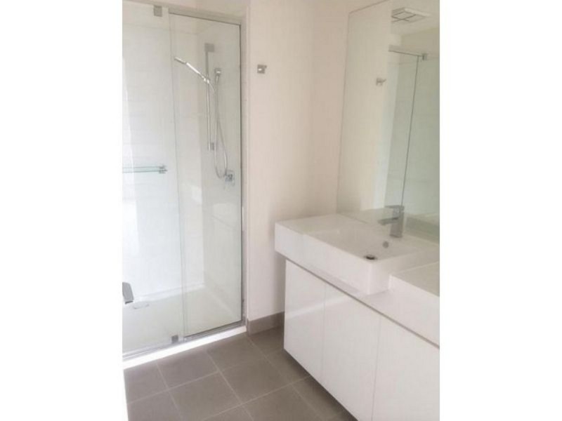 35 Central Park Walk, Cheltenham VIC 3192