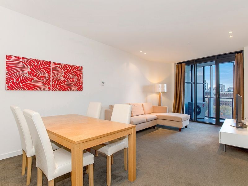 720/55 Queens Road, Melbourne VIC 3004