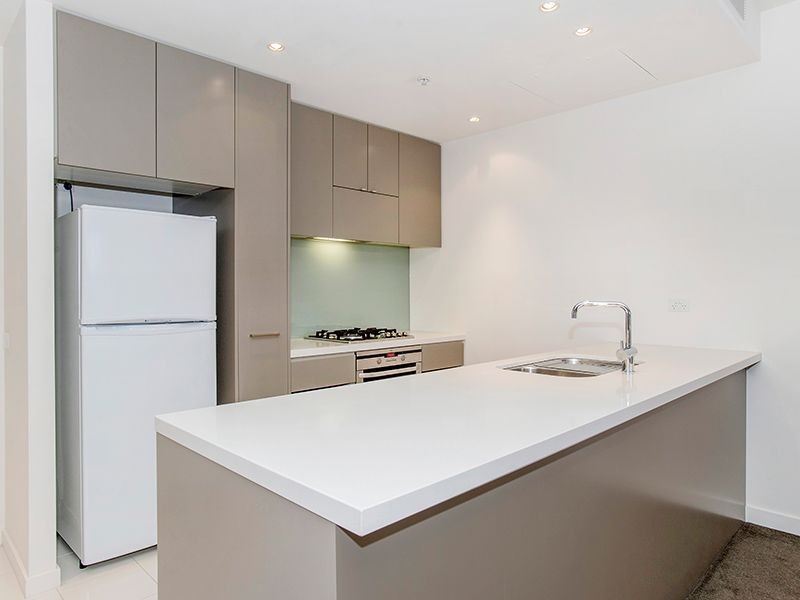 720/55 Queens Road, Melbourne VIC 3004