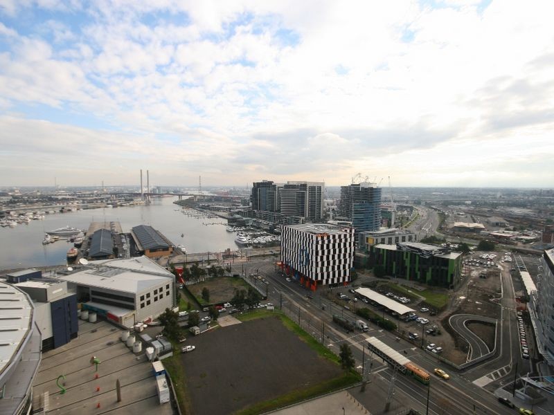 2113/675 La Trobe Street, Docklands VIC 3008