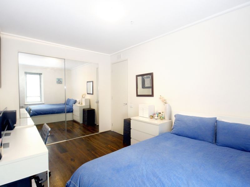 27/83 Whiteman Street, Southbank VIC 3006