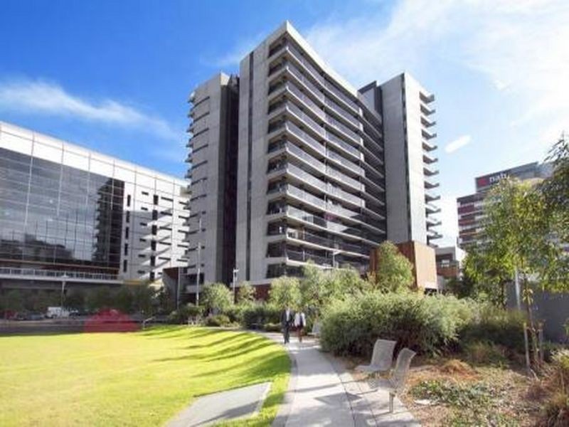 206/815 Bourke Street, Docklands VIC 3008