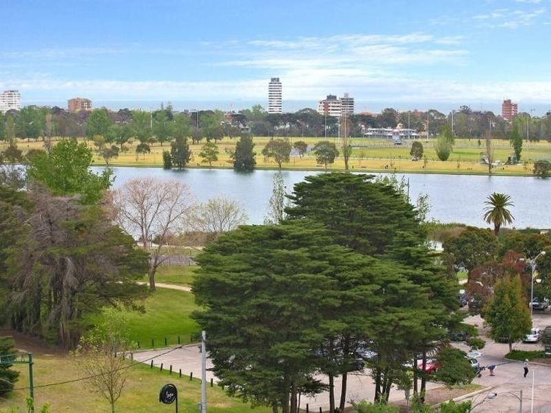721/55 Queens Road, Melbourne VIC 3000