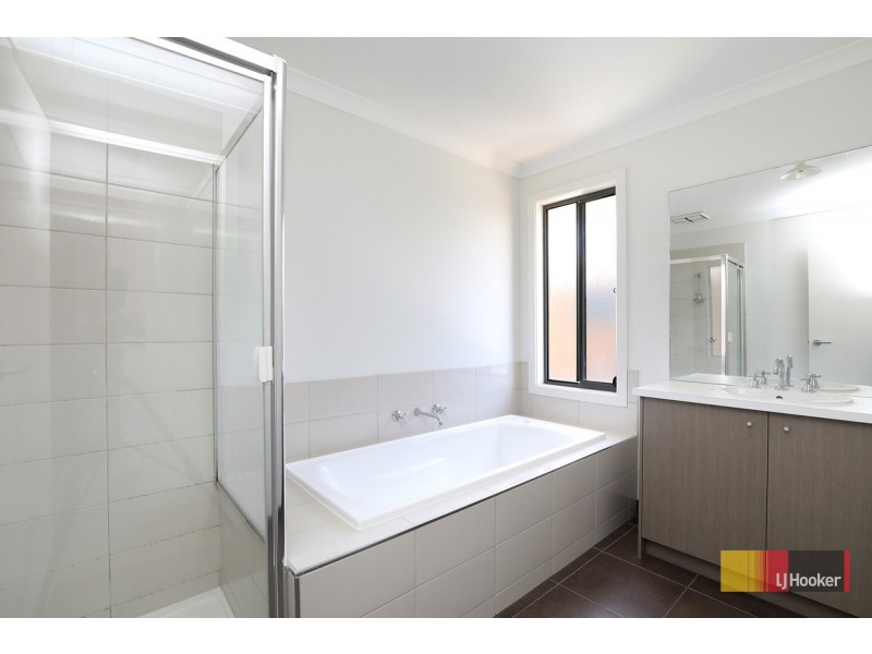 128 Grevillea Street, Craigieburn VIC 3064