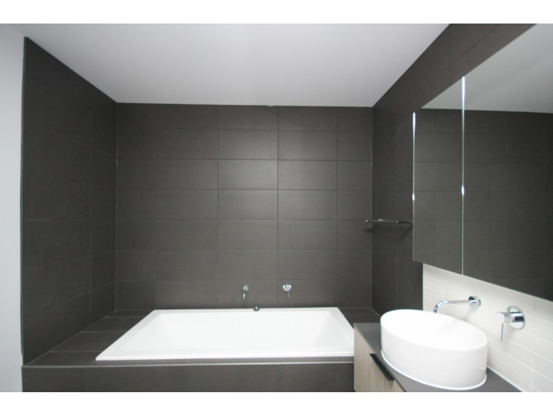 7 Celeste Walk, Clayton South VIC 3169