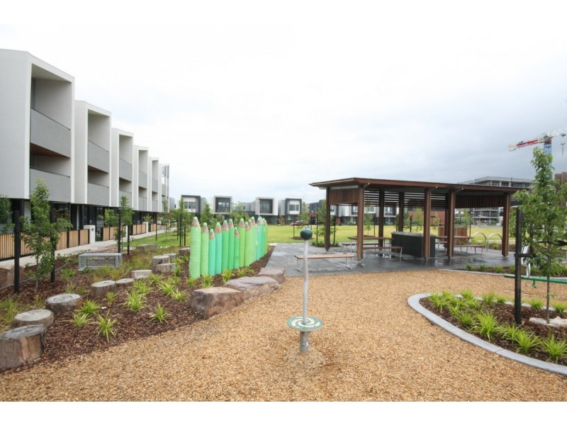 7 Celeste Walk, Clayton South VIC 3169