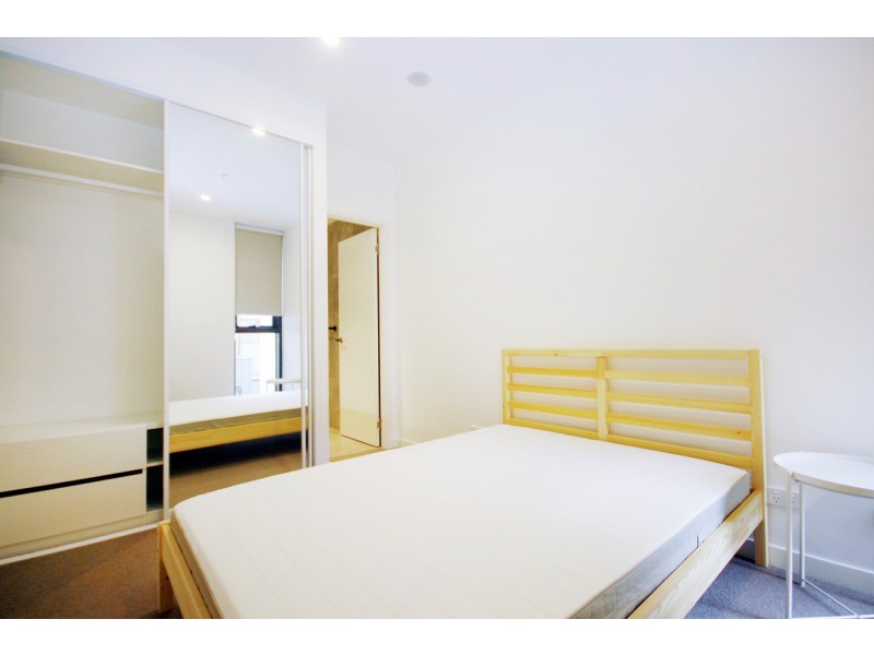 211/316 Neerim Road, Carnegie VIC 3163