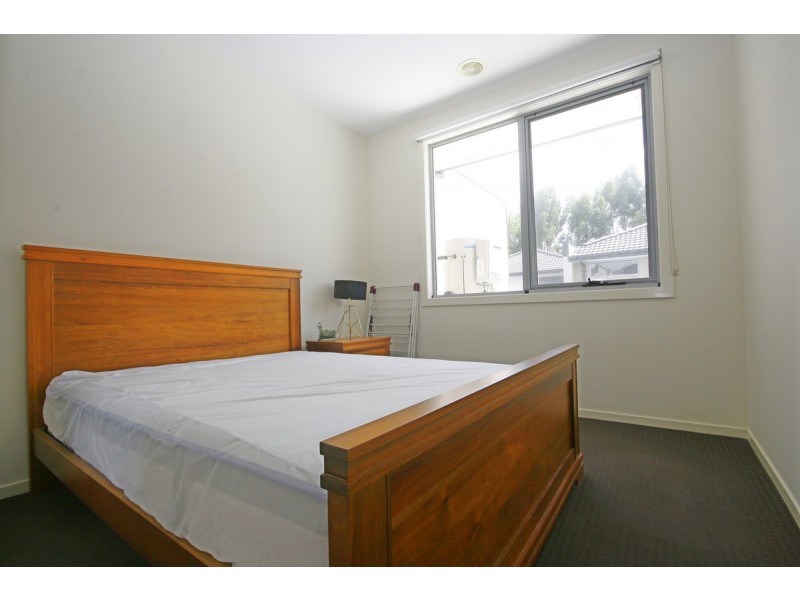 4 Alandown Close, Knoxfield VIC 3180