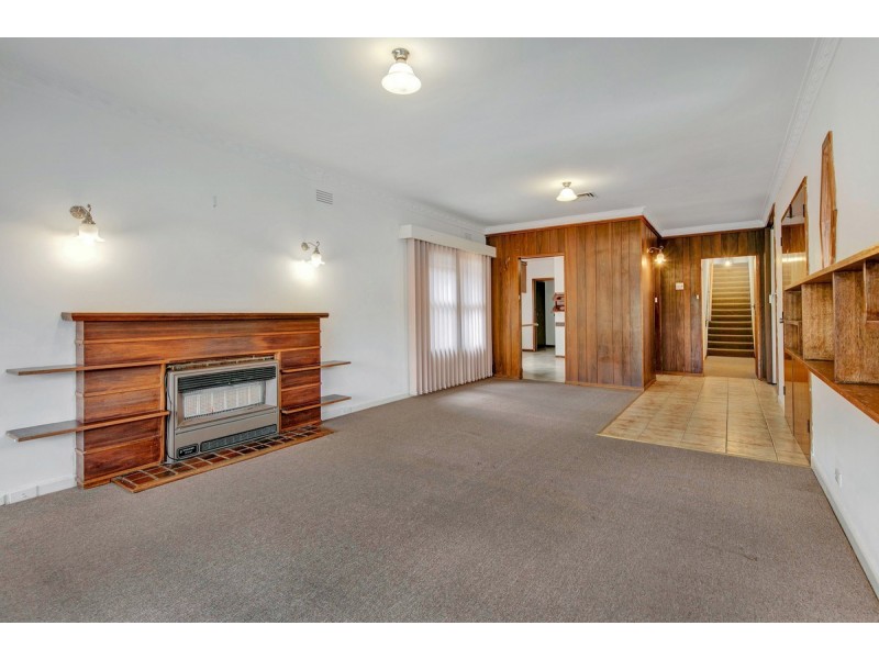 158 Mt Dandenong Road, Ringwood East VIC 3135