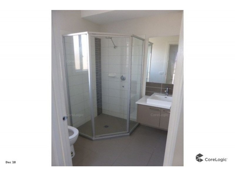 113 Grassbird Drive, Point Cook VIC 3030