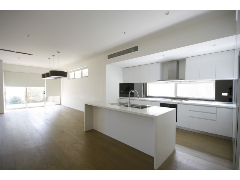 4/10A Iluka Street, Black Rock VIC 3193