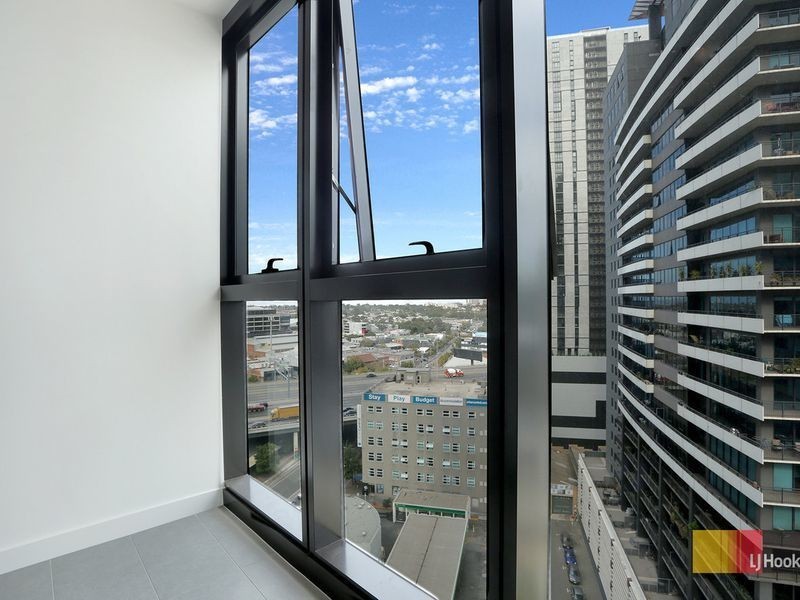 1407/105 Clarendon Street, Southbank VIC 3006