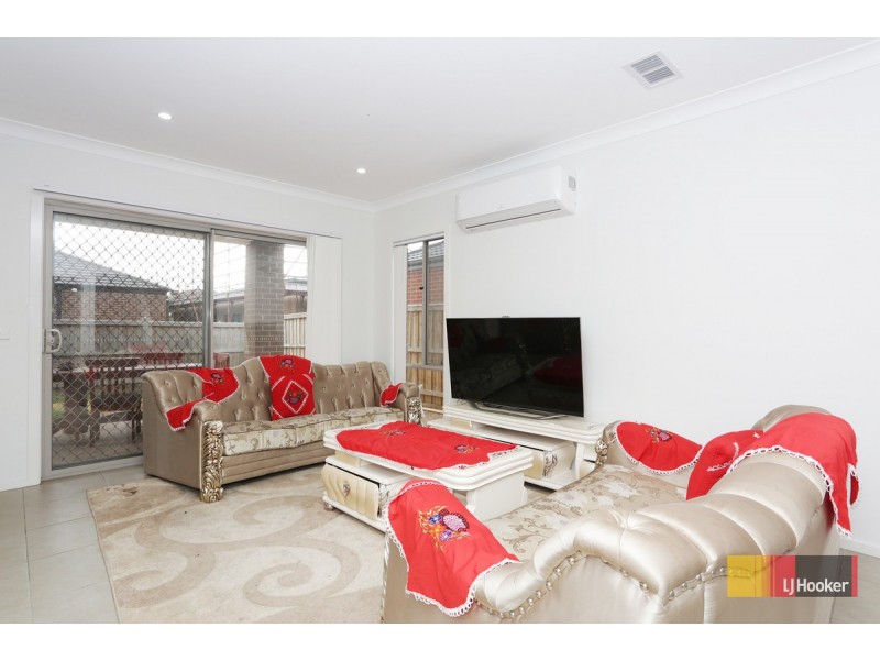 39 Postema Drive, Point Cook VIC 3030