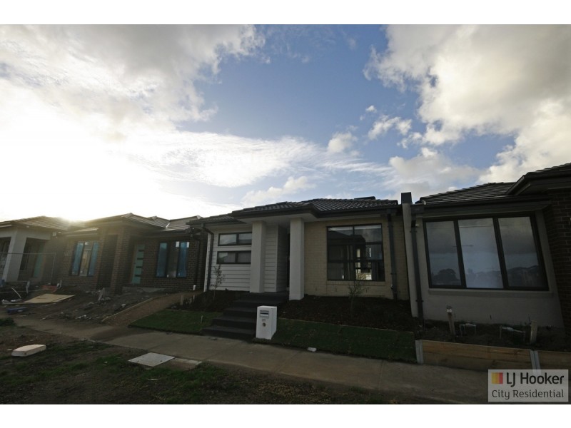 21 Newson Street, Keysborough VIC 3173