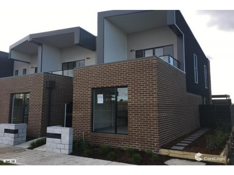 7 Ville Walk, Avondale Heights VIC 3034