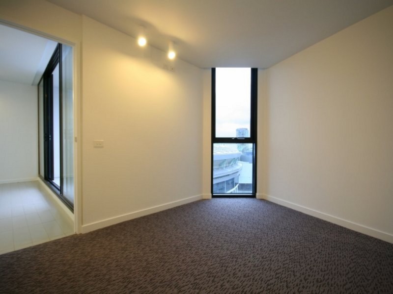 1015/673 La Trobe Street, Docklands VIC 3008