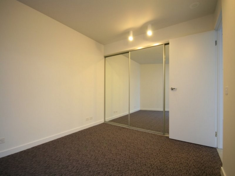 1015/673 La Trobe Street, Docklands VIC 3008