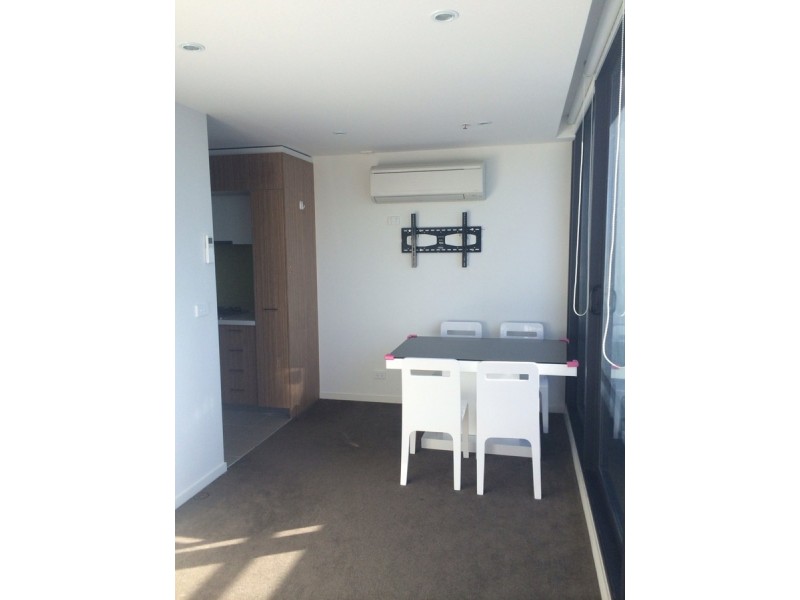 1807/8 Sutherland Street, Melbourne VIC 3000