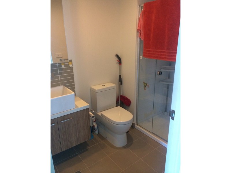 1807/8 Sutherland Street, Melbourne VIC 3000